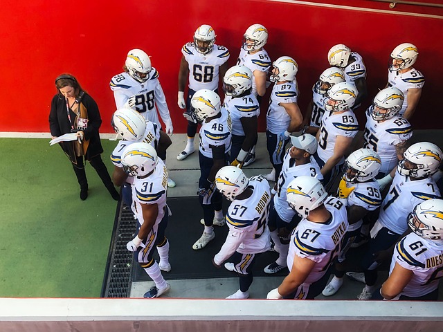 16队参与的乌兹别克斯坦超：中亚规模最大的顶级足球联赛