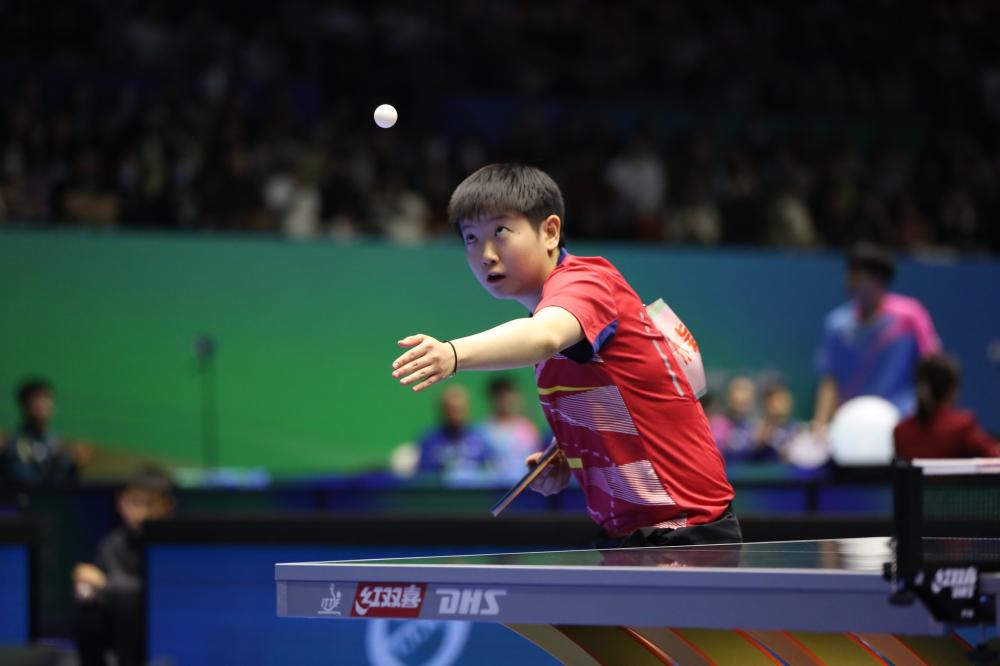 詹姆斯谈NBA杯出局：我不在乎这个，有没有杯赛我都热爱打球